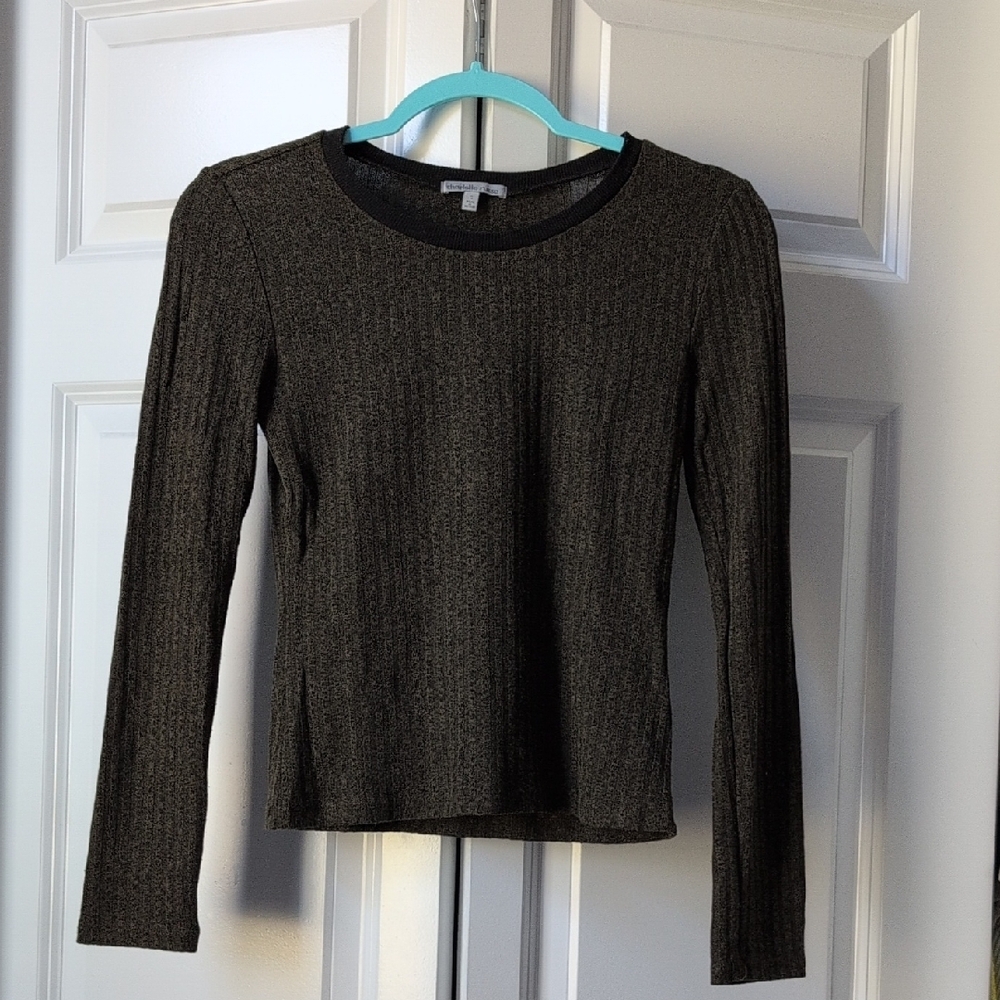 Chic Black Ribbed Long Sleeve Top